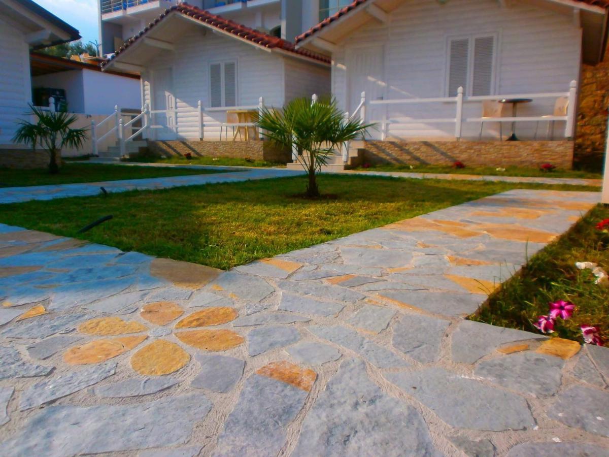 Vela E Bardhe Villa Dhërmi Eksteriør billede