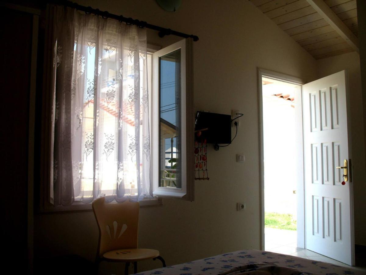 Vela E Bardhe Villa Dhërmi Eksteriør billede